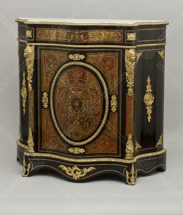 Varga Miklós: Boulle-stílusú, alacsony szalonszekrény, 1850, Franciaország - restaurálás után