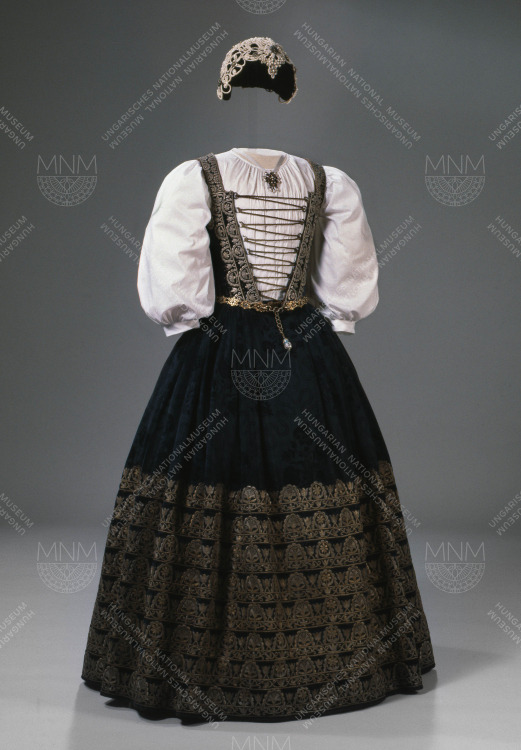 GALA ATTIRE ONCE BELONGING TO CATHERINE OF BRANDENBURG