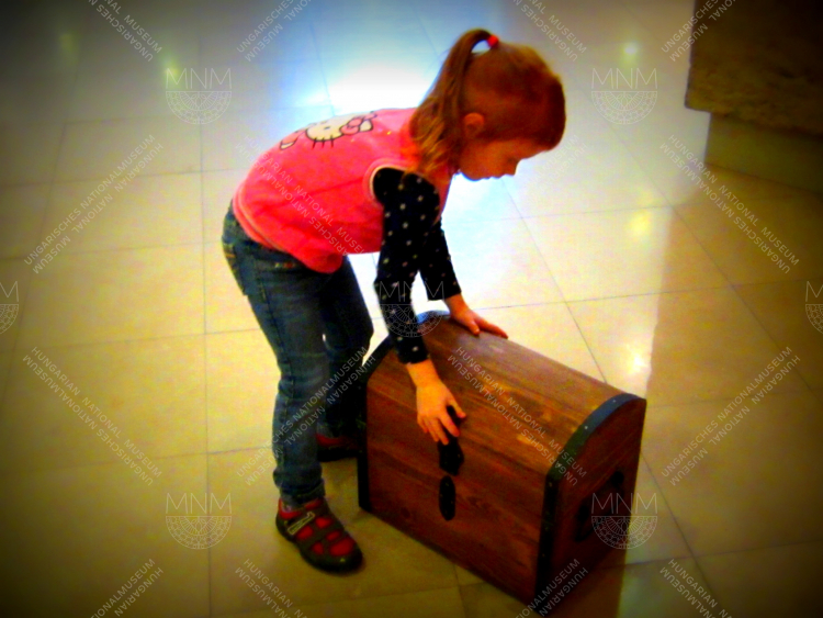 A kincsvadász kincsre lel