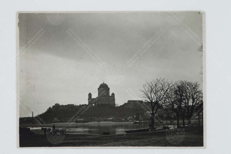 Esztergom látképe, 1917 ©Estate of André Kertész, Magyar Nemzeti Múzeum gyűjteménye