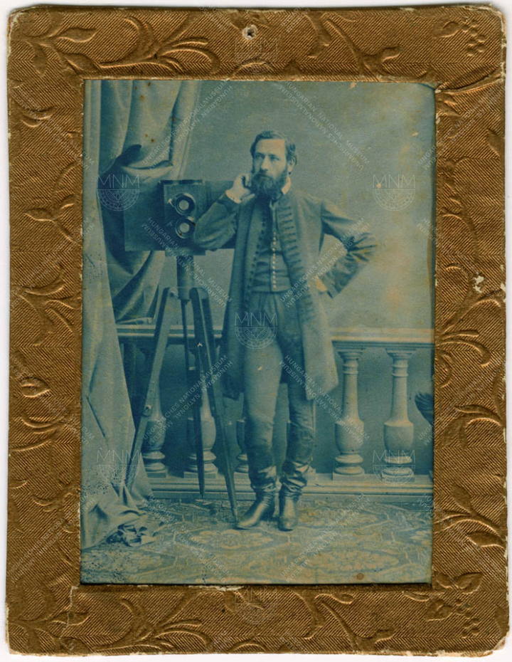 Veress Ferenc fotográfus önarcképe, Kolozsvár, 1860-as évek
