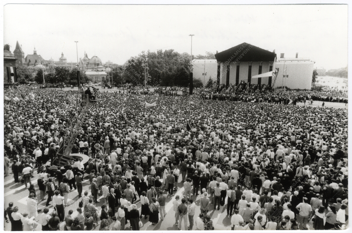 Nagy Imre és mártírtársainak újratemetése (1989. június 15.)