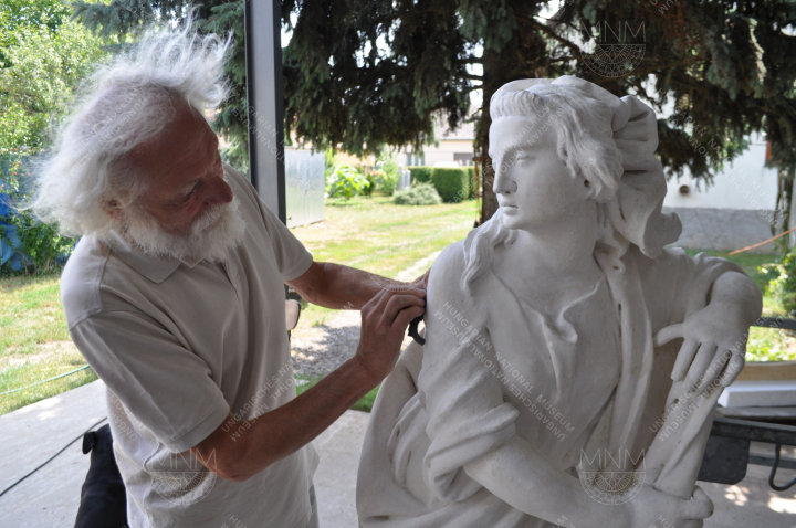 Kőfalvi Vidor restaurálás közben, 2017. június 