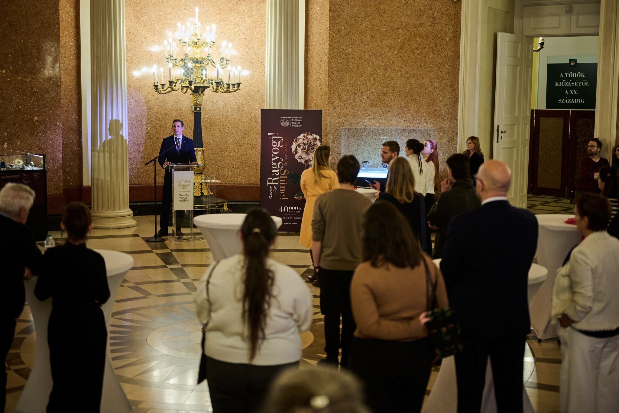 Új MOME Budapest pop-Up tárlattal bővült a Ragyogj! – Ékszerek ideje című időszaki kiállítás